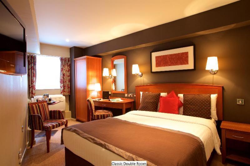 Strathallan Hotel, Bw Signature Collection Hotel 4*